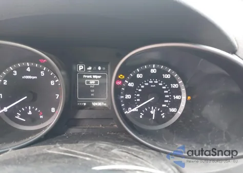 2018 Hyundai Santa Fe Sport 2.4L z USA, uszkodzony, nr VIN 5NMZT3LB9JH081966